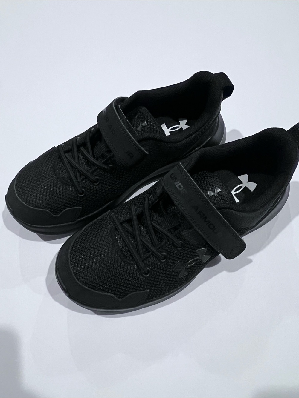 Under Armour Black Kids Athletic Sneakers with Hook-and-Loop Strap
